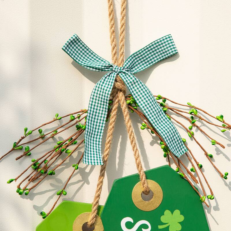 Glitzhome St. Patrick's Wooden Shamrock Doorknob Hanging Decor