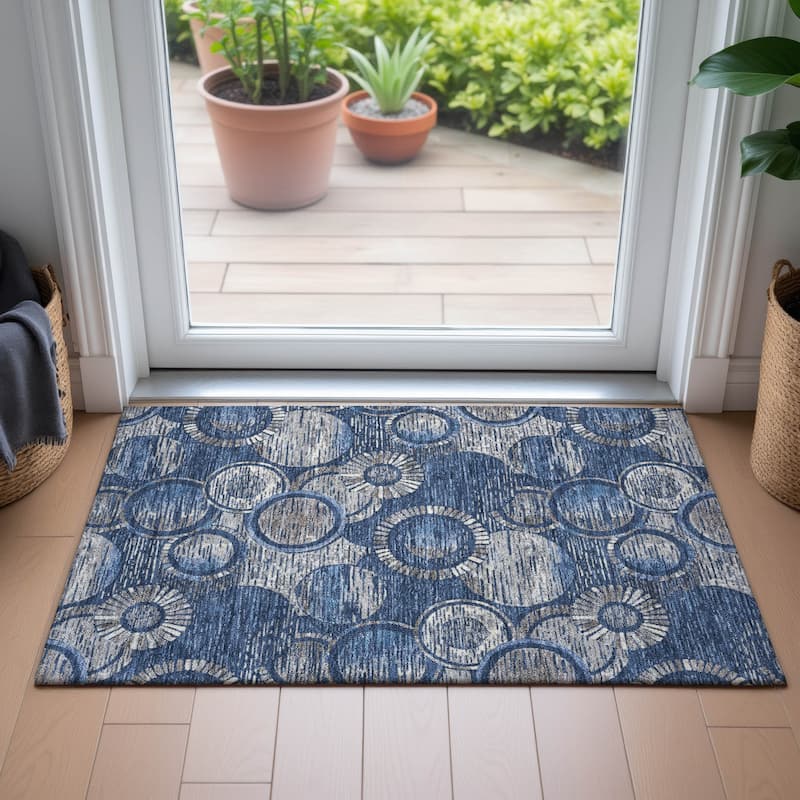 Machine Washable Indoor/Outdoor Contemporary Wheels Chantille Rug