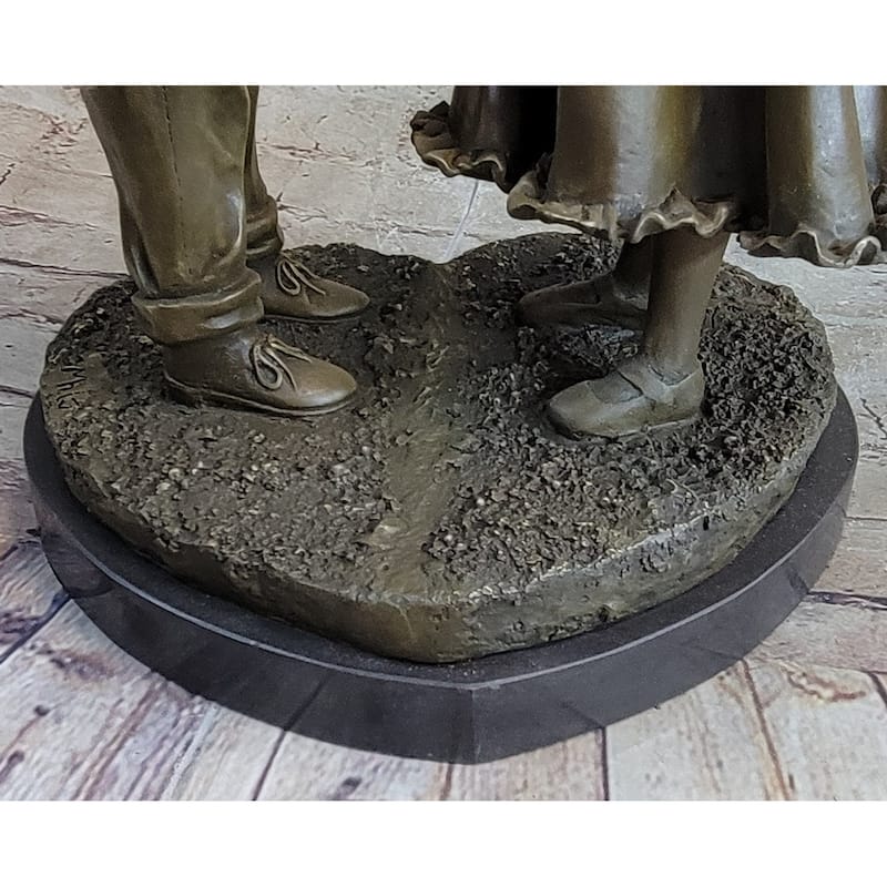 Young Romance Couple Children First Kiss Anniversary Wedding Gift Bronze Statue Sculpture