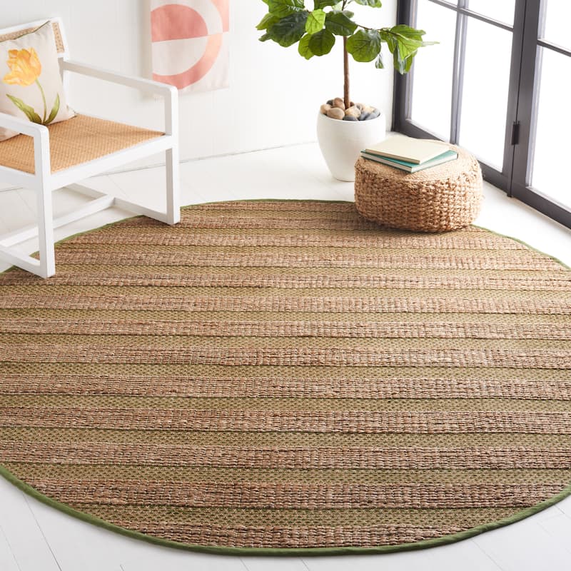 SAFAVIEH Handmade Natural Fiber Samira Geometric Seagrass Rug - 7' Round - Green/Natural
