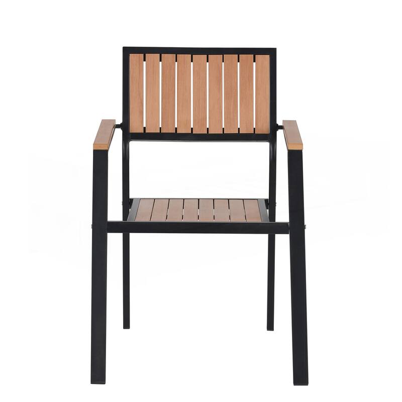 Experience Outdoor Dining Freedom with a Flexible Set