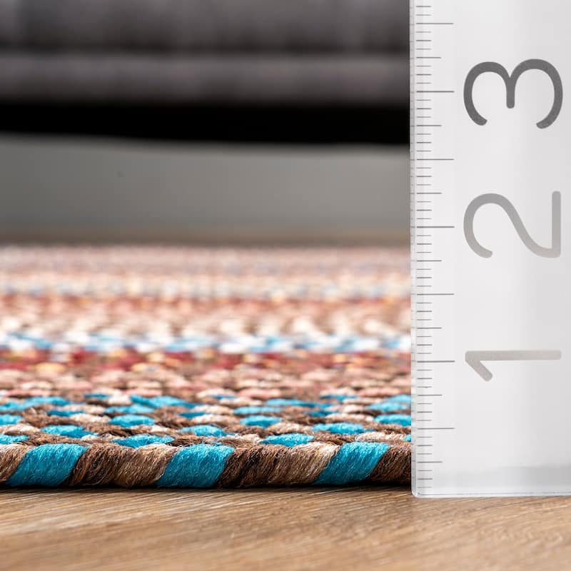 Nuloom Gwyneth Braided Borders Indoor/Outdoor Area Rug