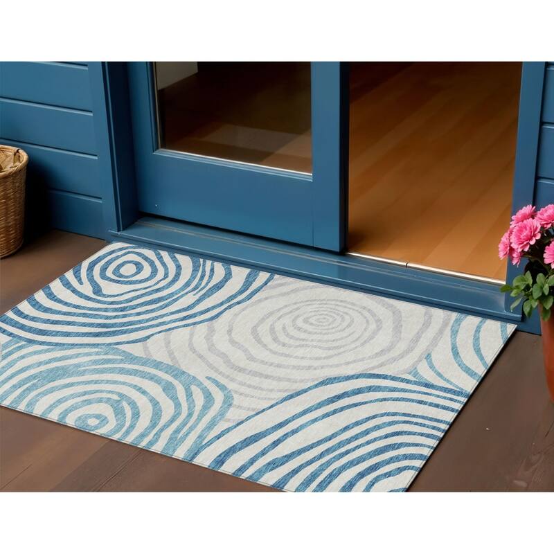 HomeRoots Abstract Transitional Rectangle Outdoor Rug - 3' x 5'