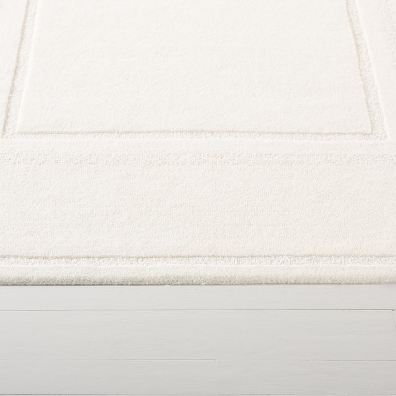 SAFAVIEH Hand-Tufted Lauren Ralph Lauren Sjanelle Traditional Wool Rug