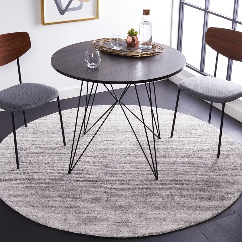 SAFAVIEH Handmade Mirage Adelie Modern Rug - 6' Round - Grey/Ivory