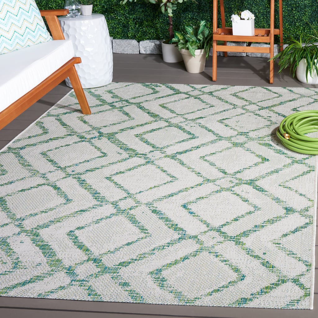 SAFAVIEH Courtyard Irlinda Transitional Indoor/Outdoor Rug