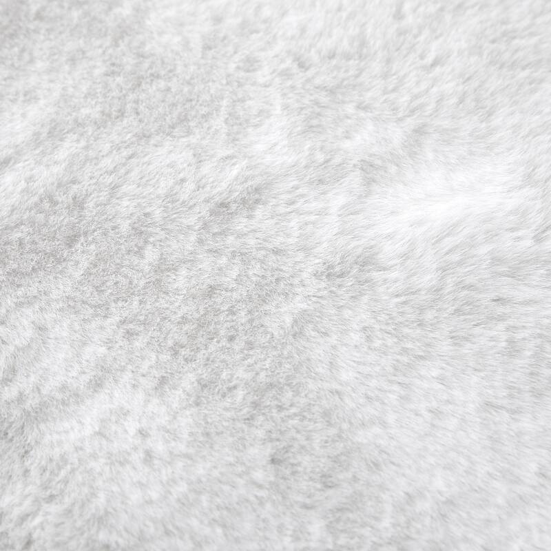 Nanshing Shannen Solid Shaggy Rug - 2' 6" x 3' 10"