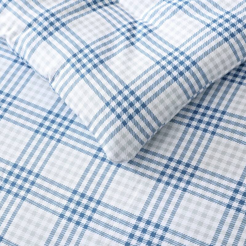 Eddie Bauer Beach Pine Plaid Reversible Blue Comforter Bonus Set