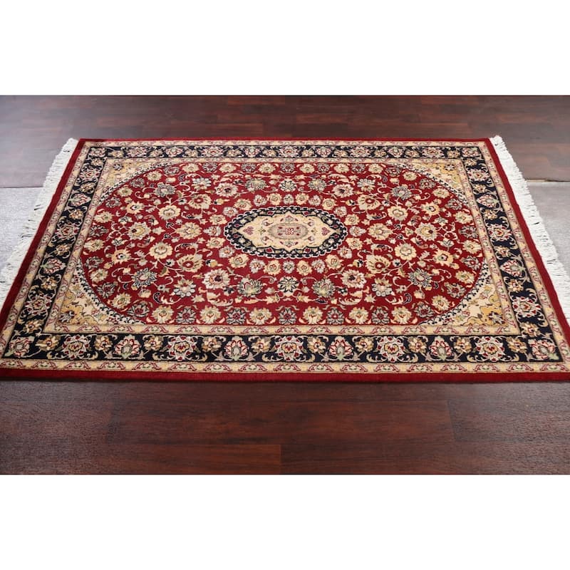 Floral Vegetable Dye Nain Oriental Area Rug Wool Hand-knotted Carpet - 3'11" x 6'4"