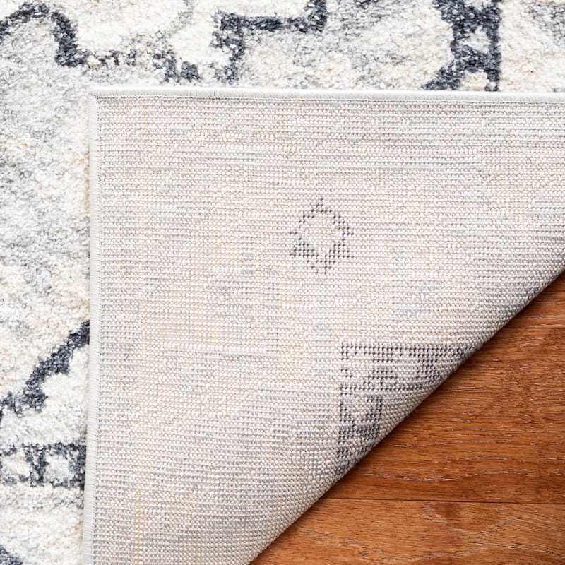SAFAVIEH Layla Helaine Shabby Chic Farmhouse Rug