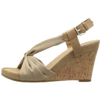 Shop Aerosoles Women S Plush Pillow Wedge Sandal Free Shipping