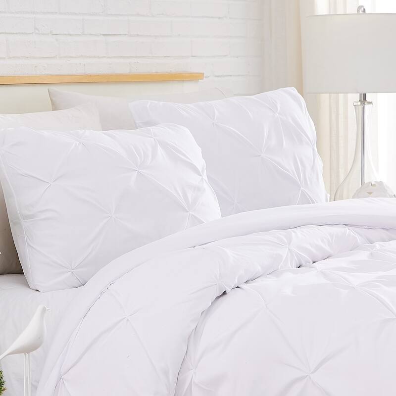 Pintuck 3 piece Duvet Cover Set