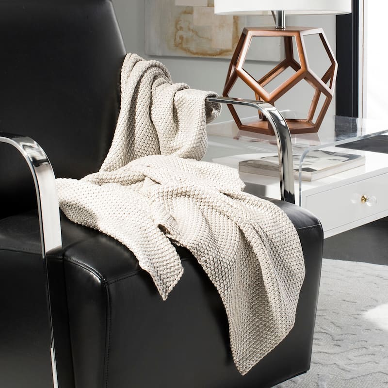 SAFAVIEH Desi Grey/ Silver Knit 50 x 60-inch Throw Blanket