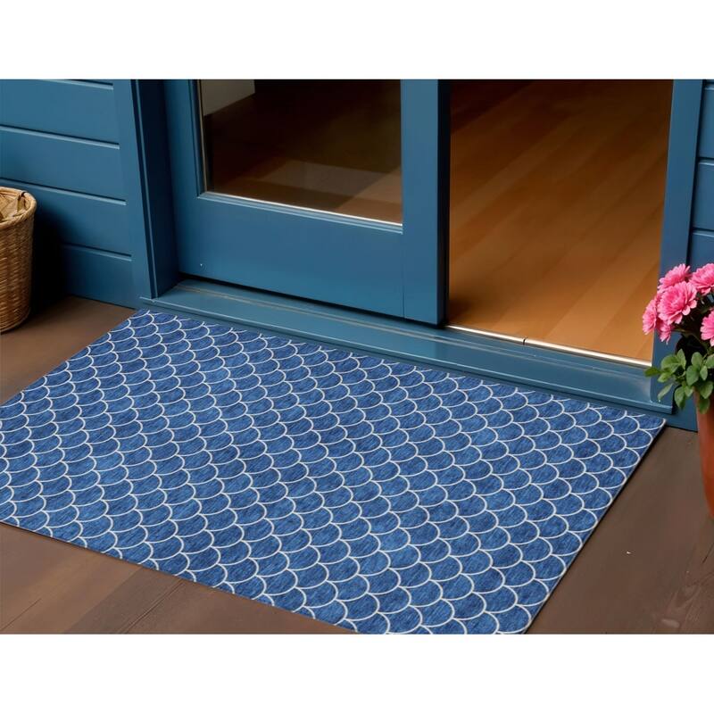 HomeRoots Geometric Transitional Rectangle Outdoor Rug - 3' x 5'