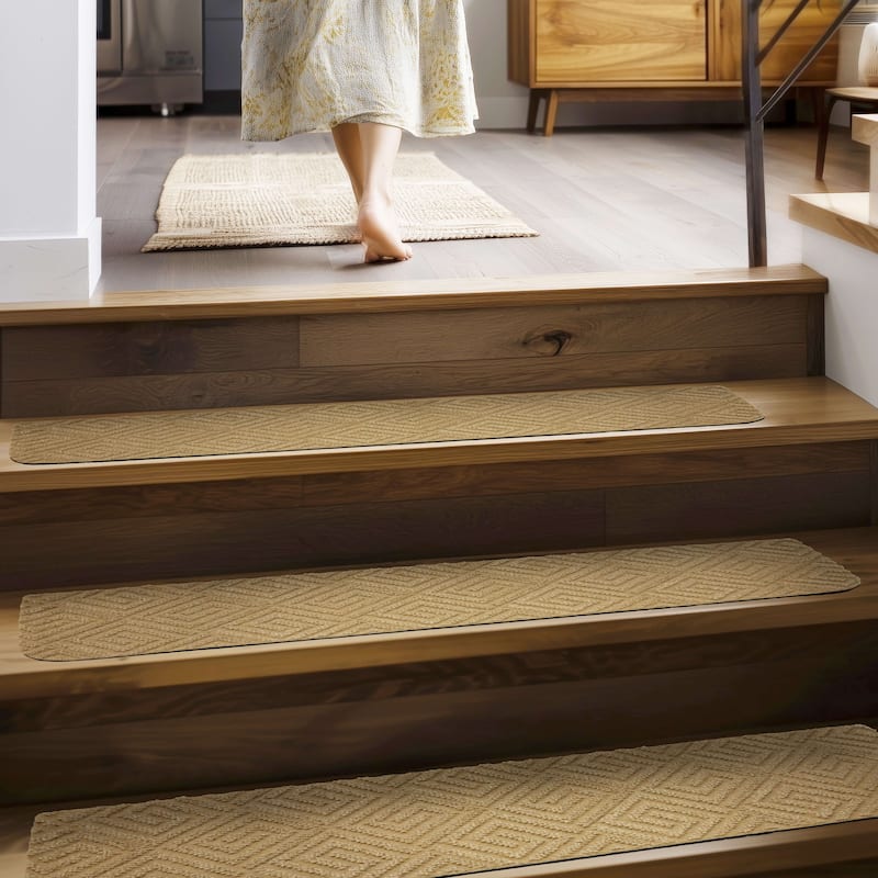 Mohawk Home Needlepunch Venice Stair Treads (Pack of 15) - 18" x 30"