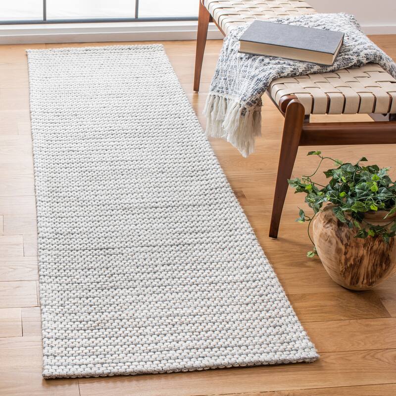 SAFAVIEH Marbella Gerli Wool Rug - 2'3" x 14' Runner - Light Grey/Ivory
