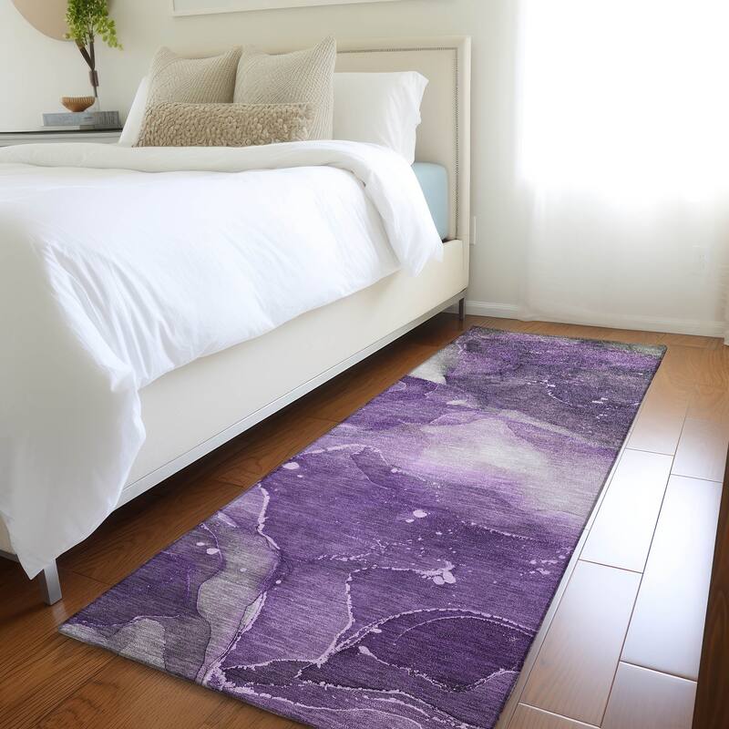 Machine Washable Indoor/ Outdoor Abstract Chantille Rug - 2'3" x 7'6" - Purple