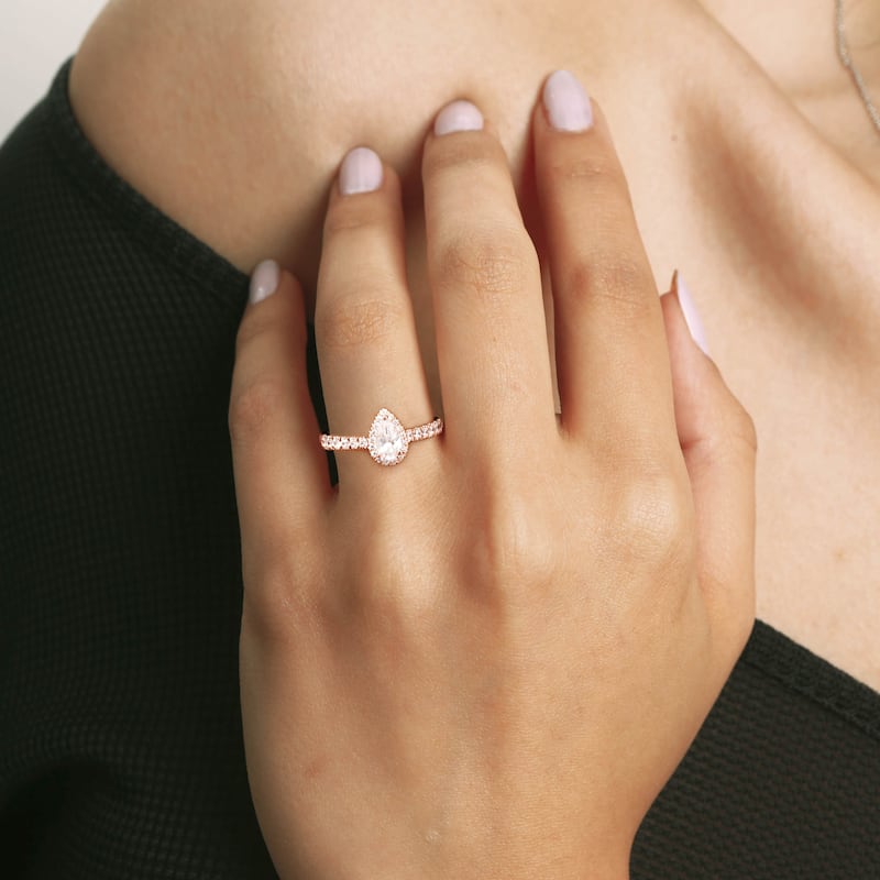 3/4ct TDW Diamond Pear Shape Halo Engagement Ring in 10k Gold