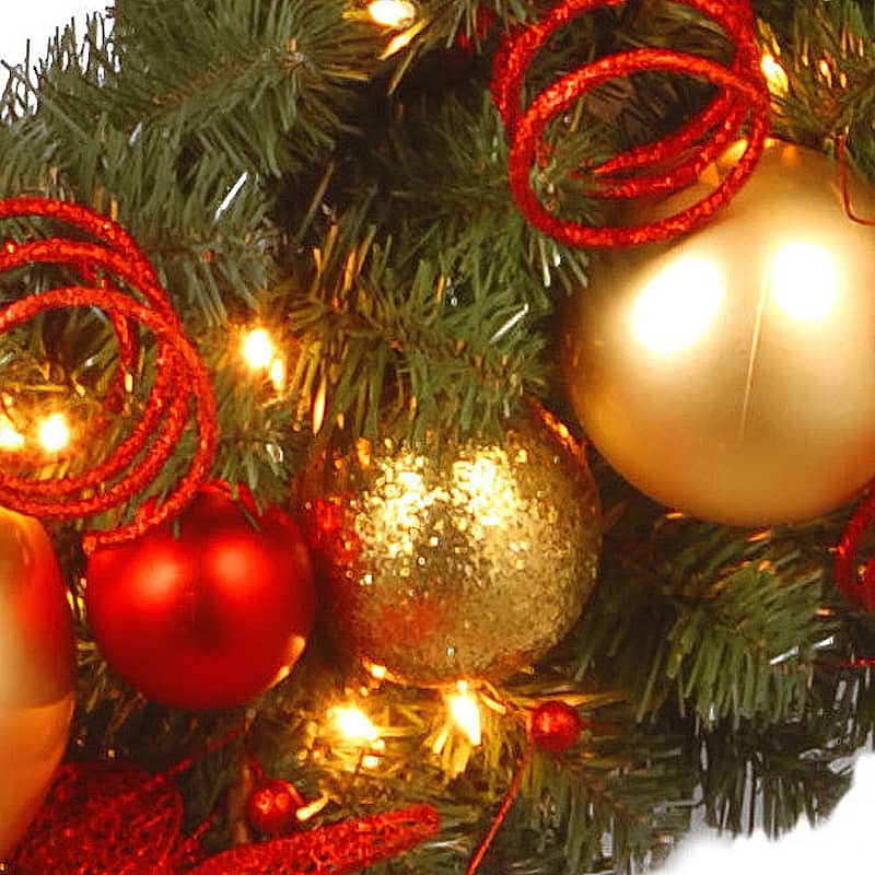 National Tree Company 3 ft. Decorative Collection Cozy Christmas Wreath with 100 Clear Lights - 3 ft
