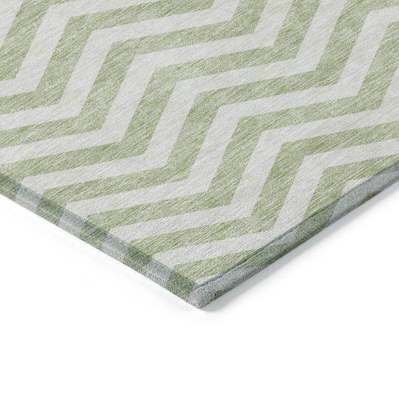 HomeRoots Chevron Transitional Rectangle Outdoor Rug