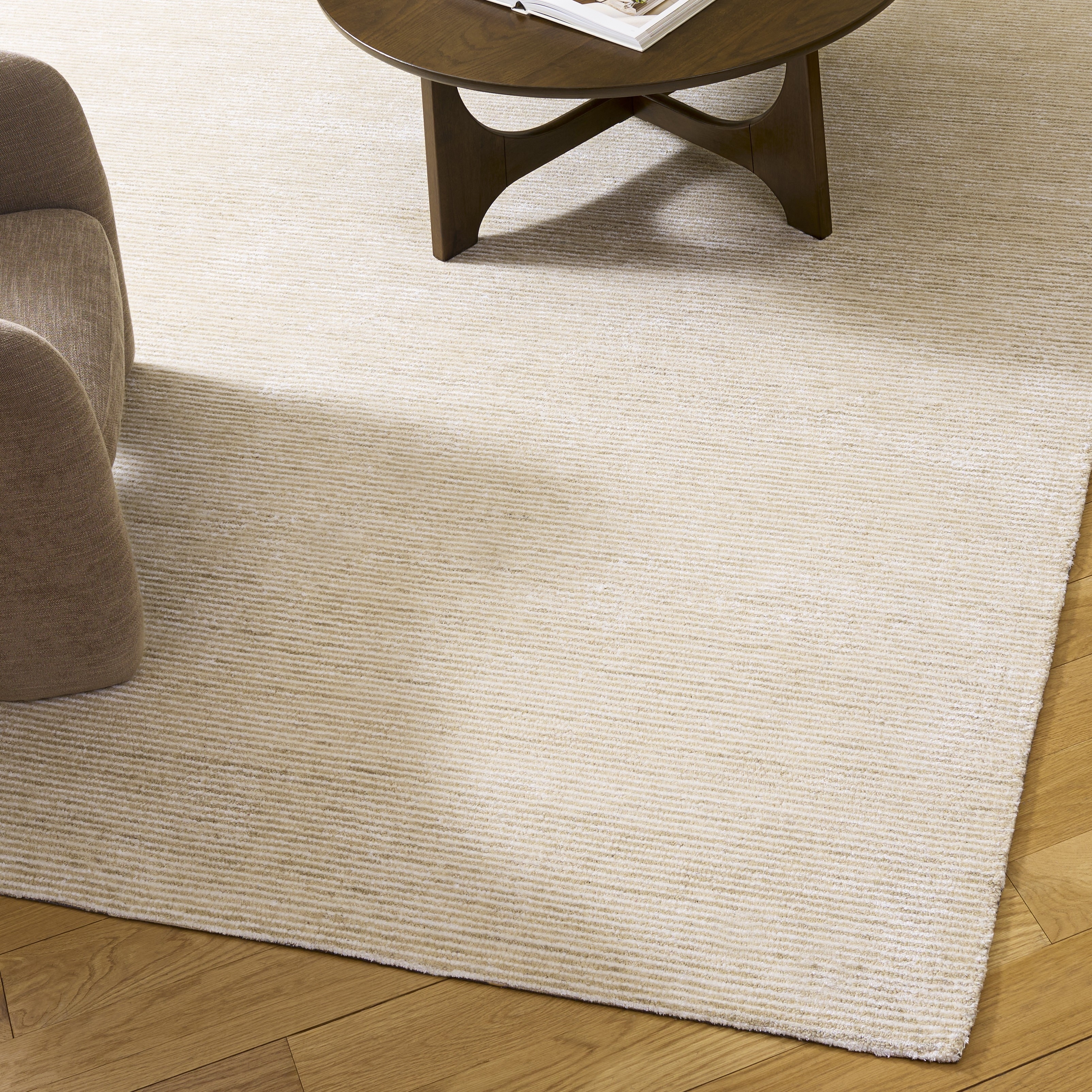 SAFAVIEH Handmade Soho Gorana Wool & Viscose Rug