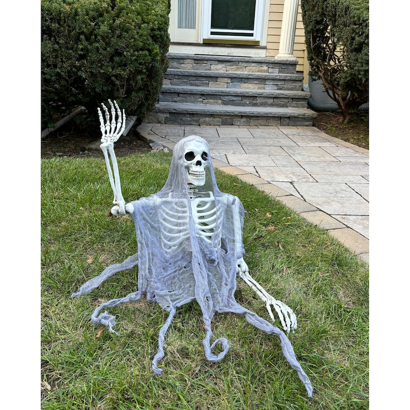 23" Halloween Skeleton Outdoor Groundbreaker Stake
