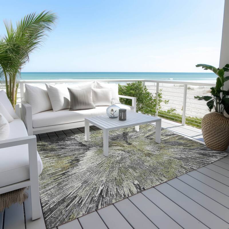 Machine Washable Indoor/ Outdoor Abstract Burst Chantille Rug