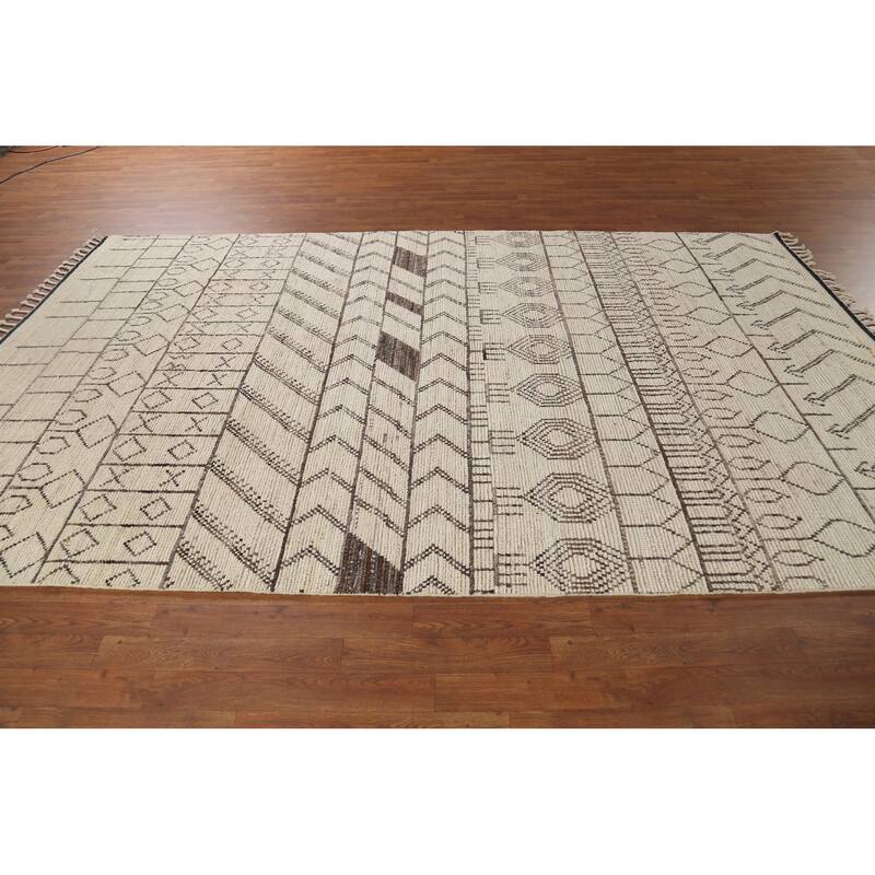 Beige / Ivory Moroccan Style Area Rug Handmade Wool Carpet - 6'8"x 11'0"