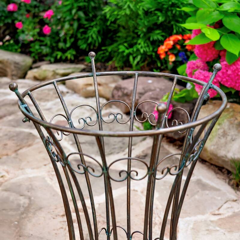 Set of 2 Round Iron Trellis Garden Stands "Stephania"