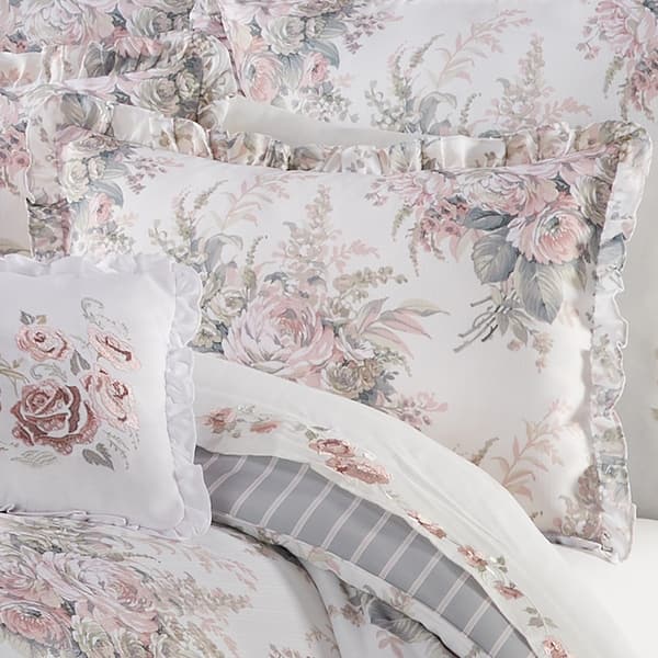 Royal Court Estelle Blush Quilt Set - Full - Queen