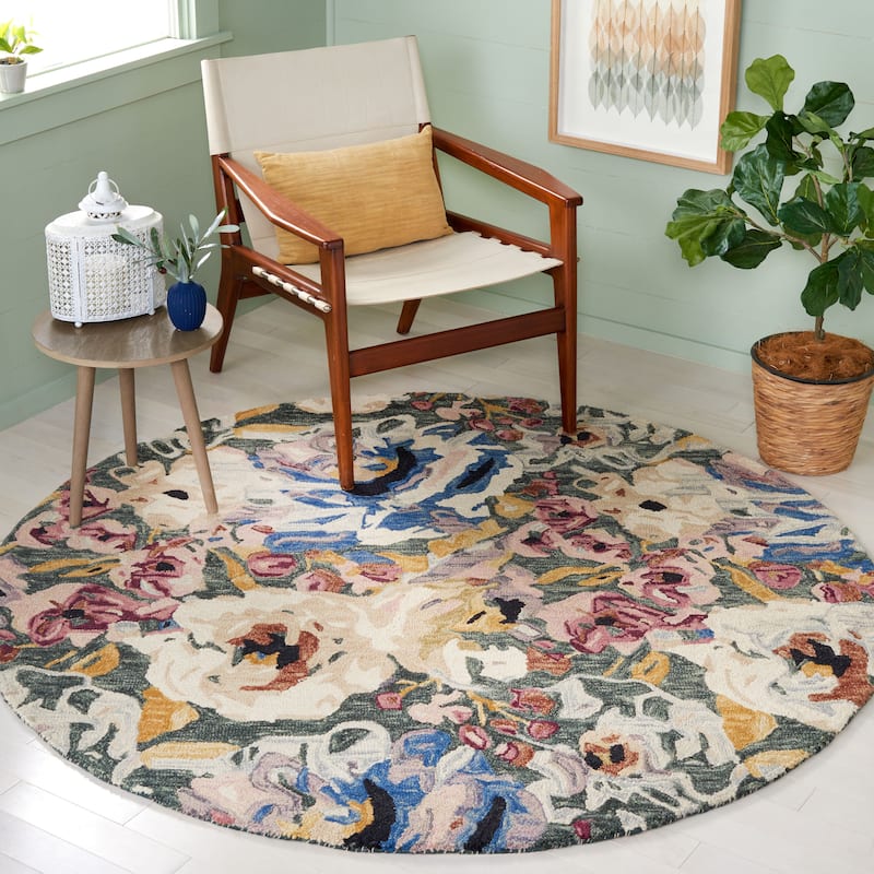 SAFAVIEH Handmade Blossom Stavroula French Country Floral Wool Rug - 6' Round - Green/Ivory