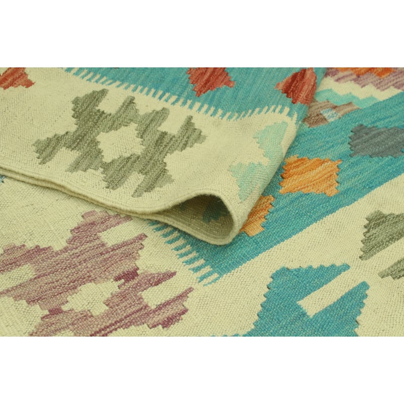 Sangat Flatweave Dell Ivory/Lt. Green Rug - 4'9" x 6'5"