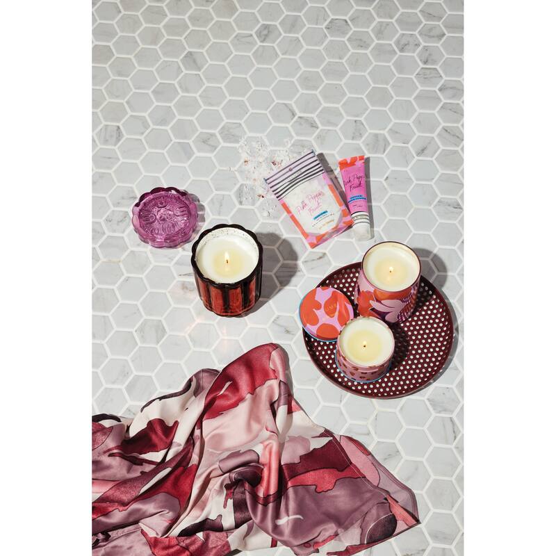 ILLUME Go Be Lovely Pink Pepper Fruit Candle
