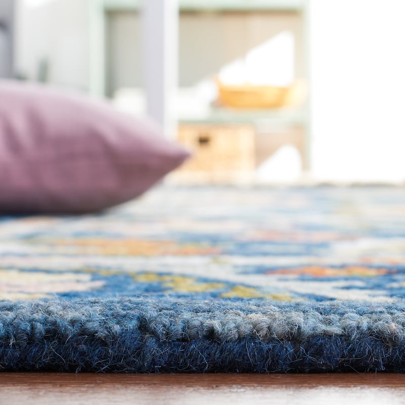 SAFAVIEH Handmade Aspen Sanije Boho Wool Rug