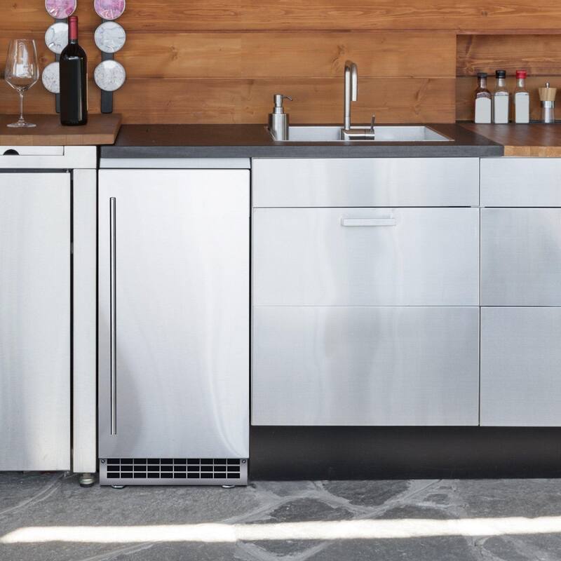 Scotsman Residential SRNG110A-1 Brilliance 15" Wide 26 Lbs. Capacity