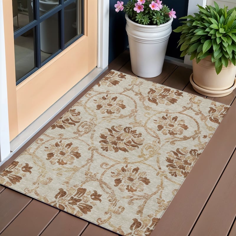HomeRoots Floral Traditional Rectangle Outdoor Rug - 3' x 5'