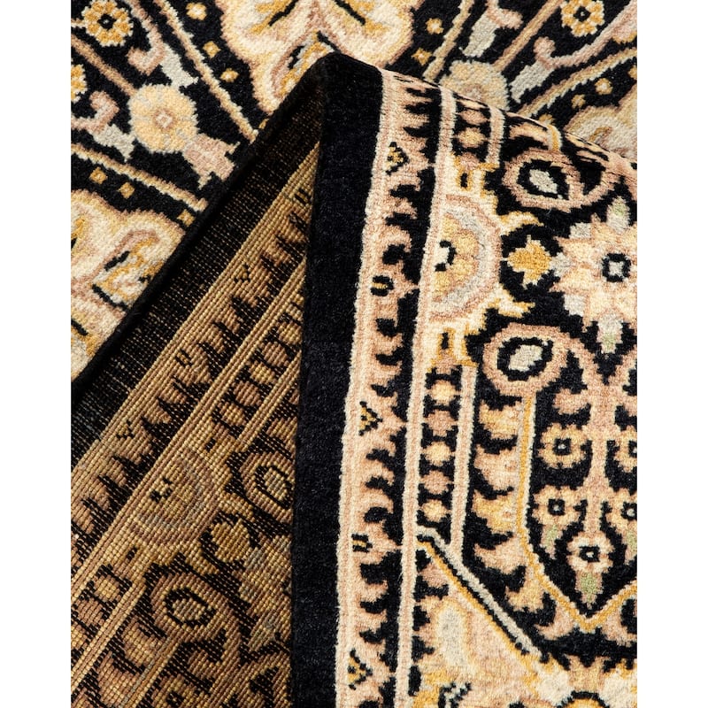 Overton Handknotted Wool Traditional Oriental Black Area Rug - 4' x 6'