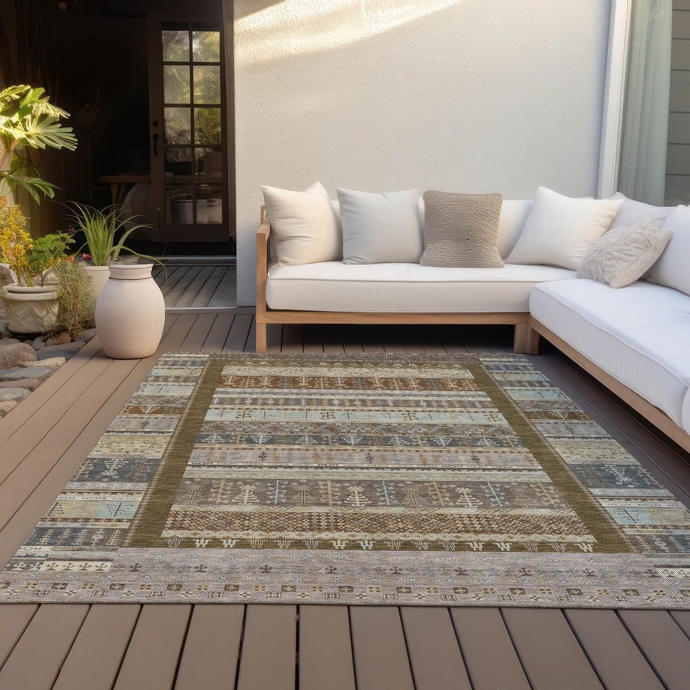 Machine Washable Indoor/Outdoor Global Kilim Chantille Rug