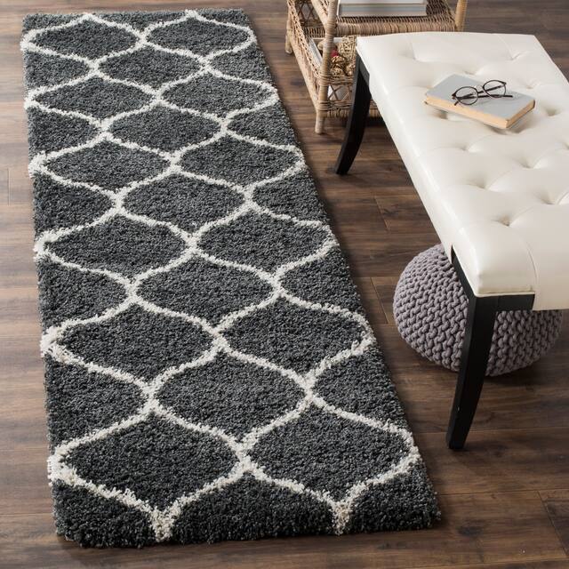 SAFAVIEH Hudson Shag Ogee Trellis 2-inch Thick Area Rug - 2'3" x 10' Runner - Dark Grey/Ivory