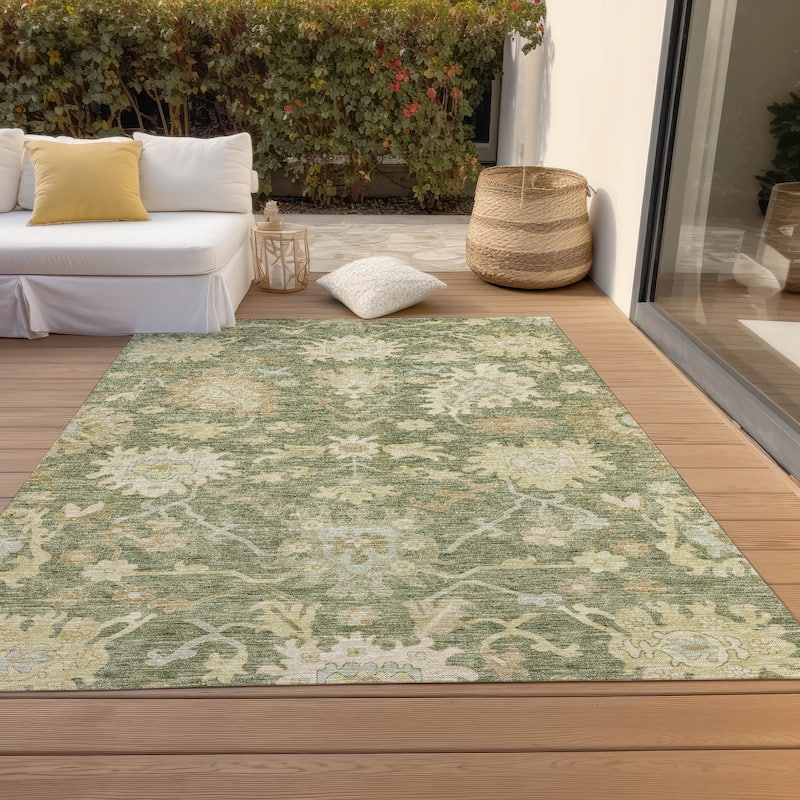 Machine Washable Indoor/ Outdoor Traditional Casual Chantille Rug