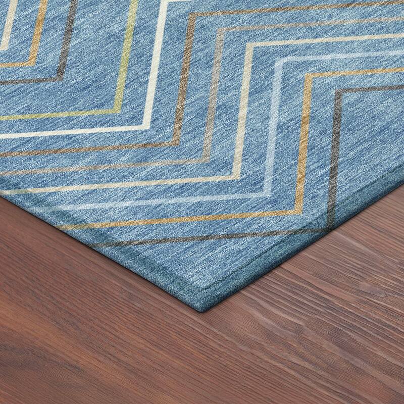 Machine Washable Indoor/ Outdoor Modern Chevron Chantille Rug