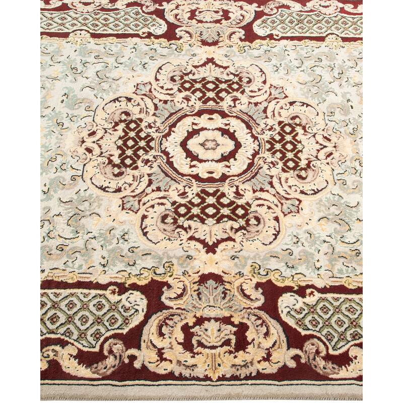 Traditional Oriental Ivory Area Rug - 4' x 6'
