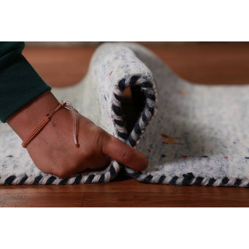 Hand Knotted Oriental 100% Wool Carpet Tribal Stripe Beige & Ivories Gabbeh Area Rug - 4' 9'' X 3' 0''