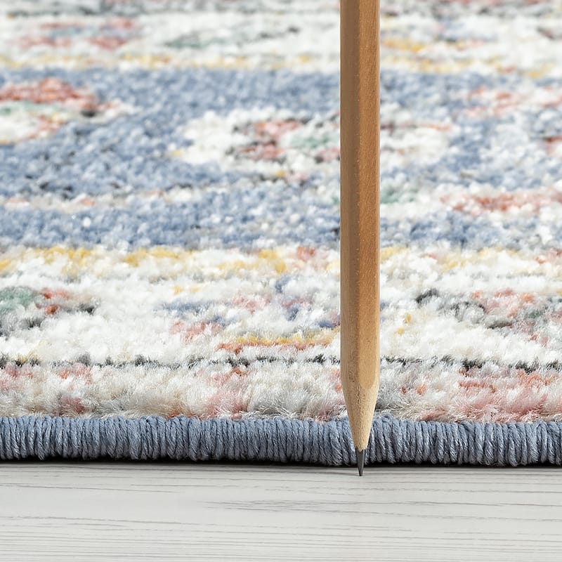 Addalyn French Country Medallion Area Rug