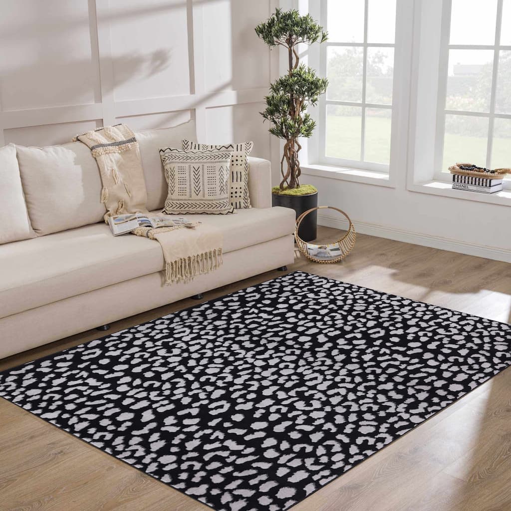 Dream Collection Animal Print Moroccan Motif Black and Grey Rug
