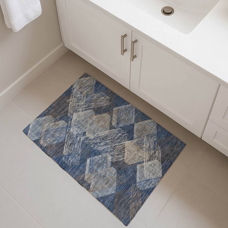 Machine Washable Indoor/ Outdoor Modern Hotchkiss Chantille Rug