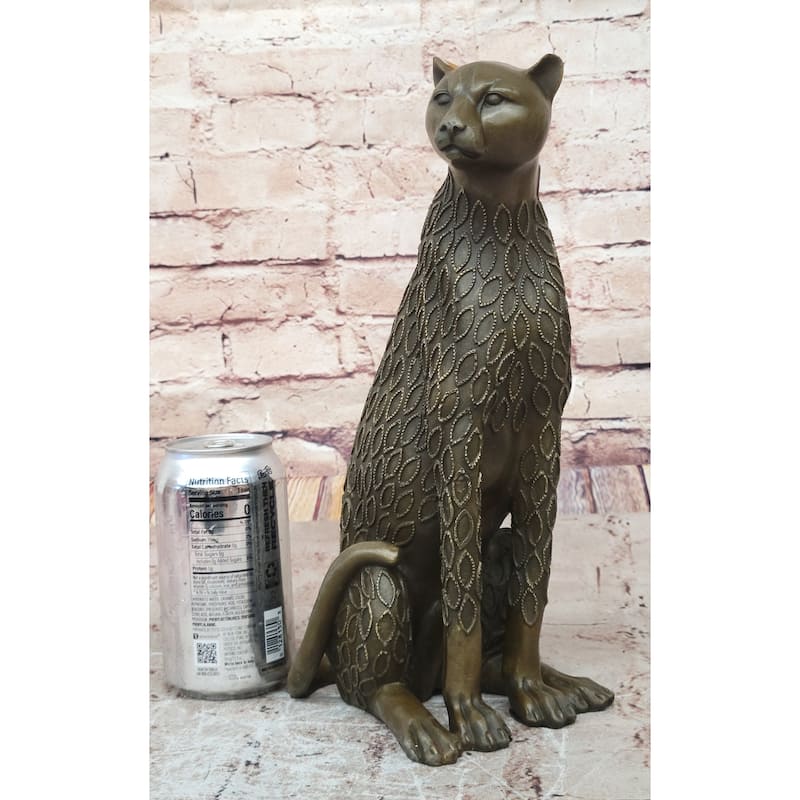 Stylized Bronze Leopard Sculpture – Modern Big Cat Décor For Art Lovers