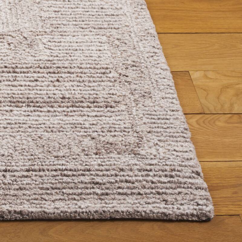 SAFAVIEH Handmade Harvest Berenike Wool Rug