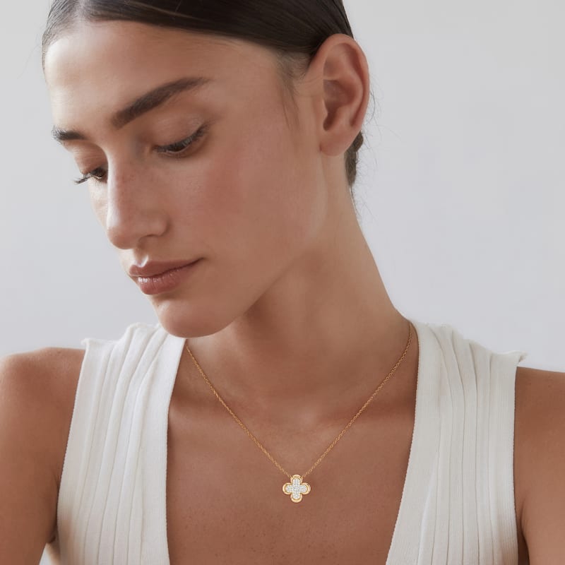 1/5ct TDW Diamond Clover Frame Pendant Necklace in 10k Gold for Women