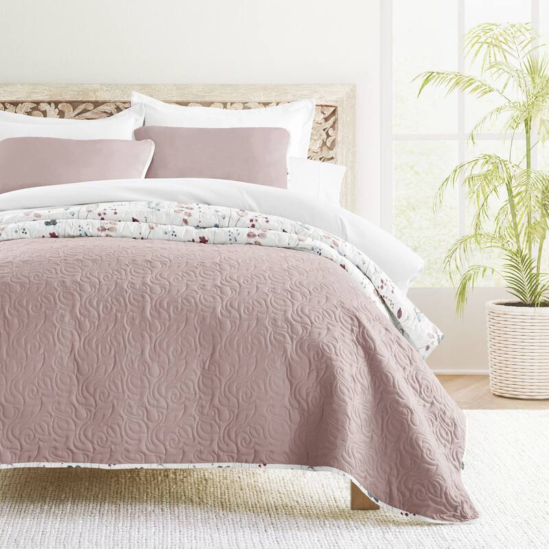 Becky Cameron All Season 3 Piece Floral Reversible Quilt Set